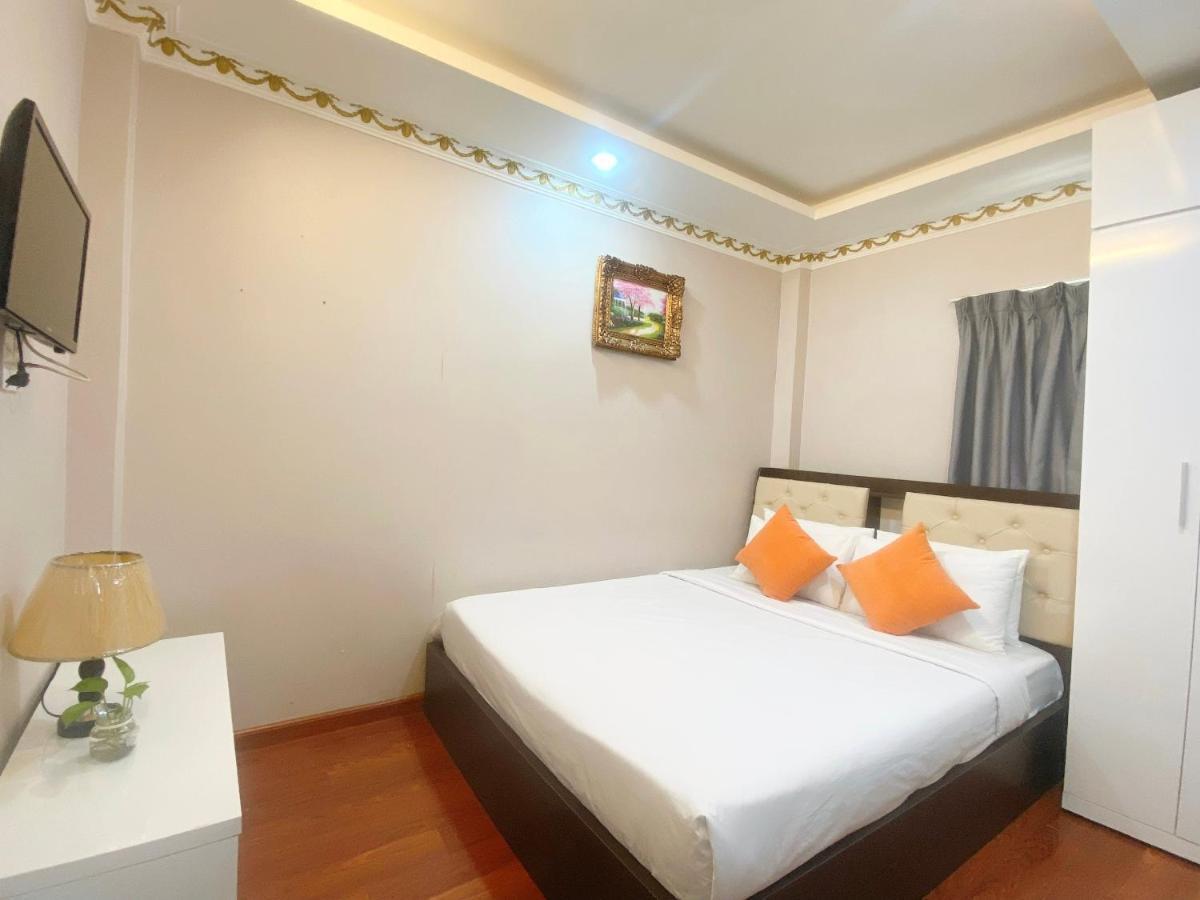 Crowne Bui Vien Hotel Ho Chi Minh-stad Buitenkant foto